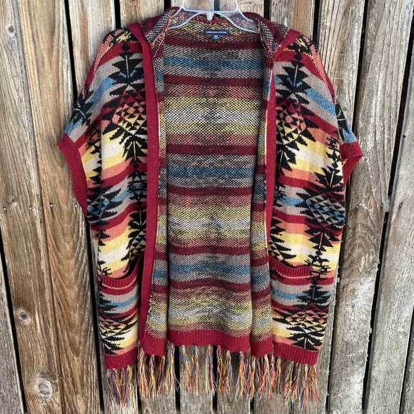American Eagle Outfitters Sweaters - American Eagle Sweater Cardigan Vest Short Sleeve Southwest Oversized XS Hood